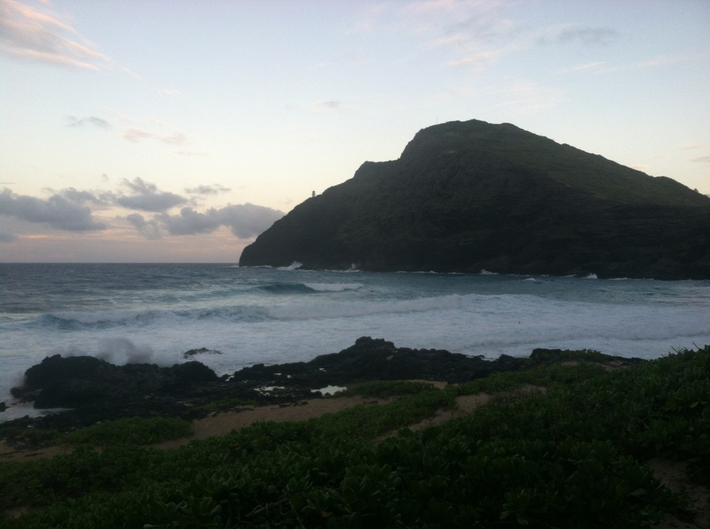 Waves rolling in at Makapu