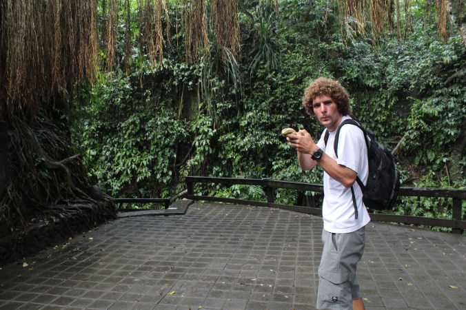 See? He's practically calling them over to him. eek.